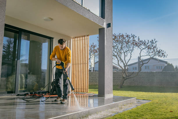 Best Pool Deck Cleaning  in Lake Hallie, WI